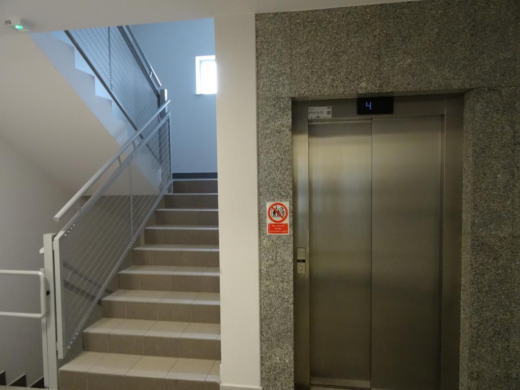 Apartamenty Metro Mlociny Варшава Номер фото