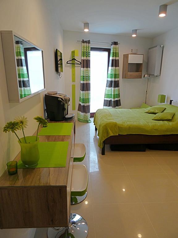 Apartamenty Metro Mlociny Варшава Номер фото
