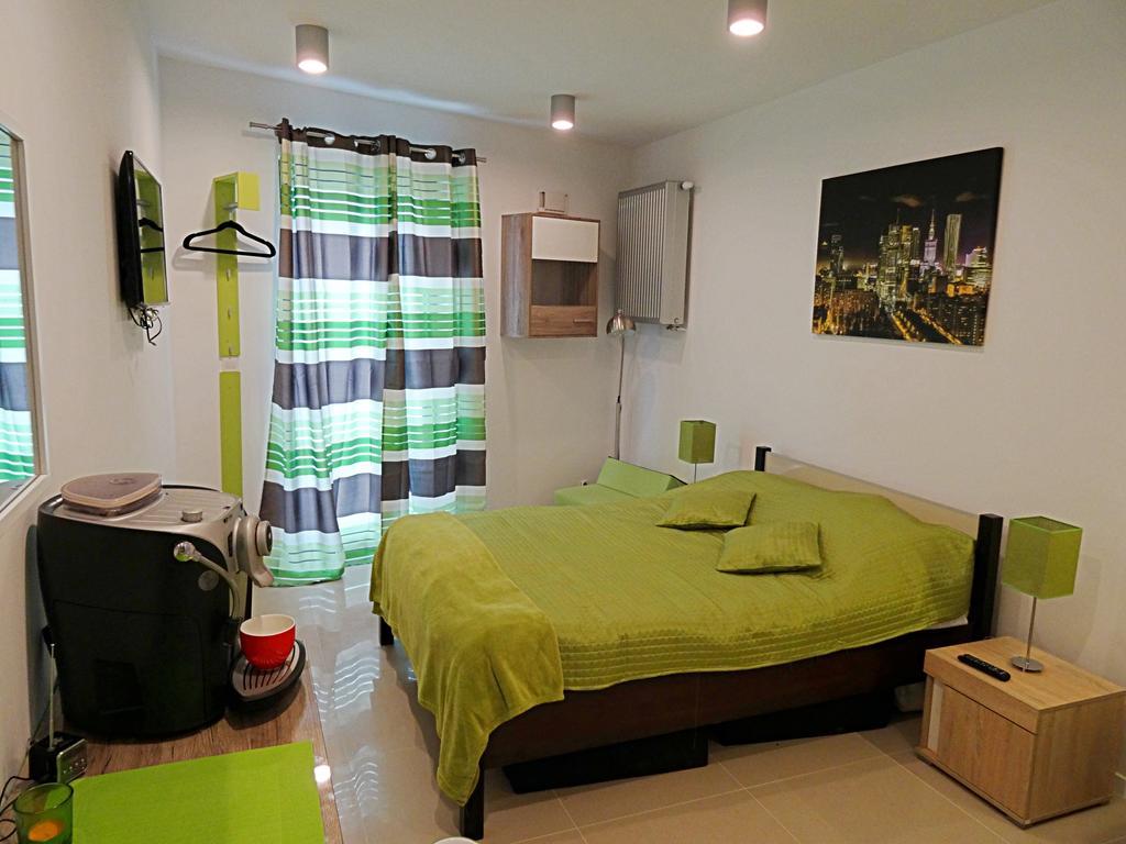 Apartamenty Metro Mlociny Варшава Номер фото
