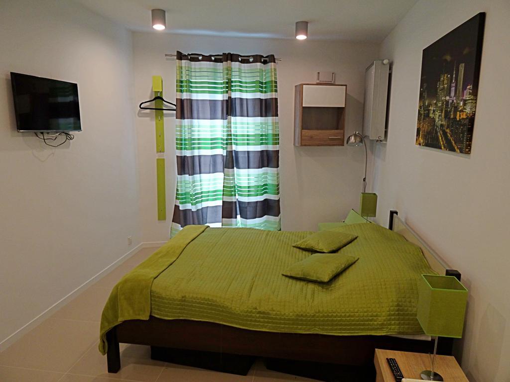 Apartamenty Metro Mlociny Варшава Номер фото